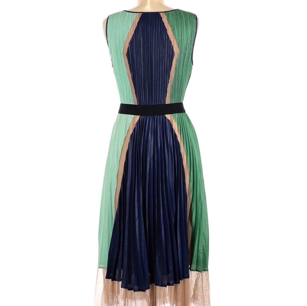 ISO BCBG kabrina color block dress size large